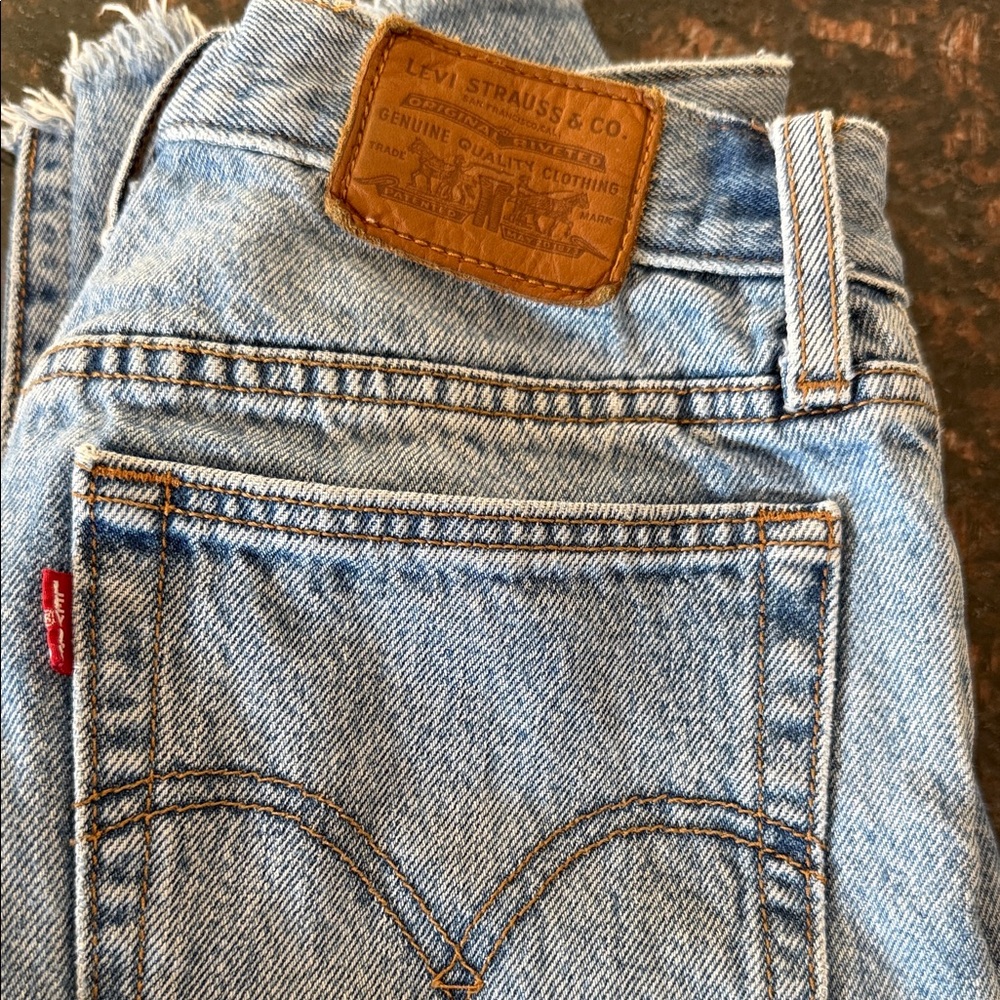 Levi's Classic Blue Denim Jeans size 26x27